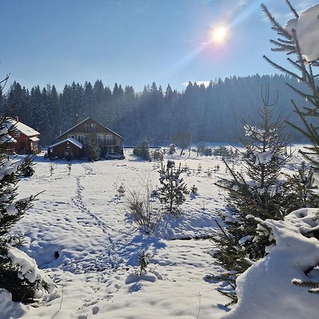 Вілла Річка ภายนอก รูปภาพ